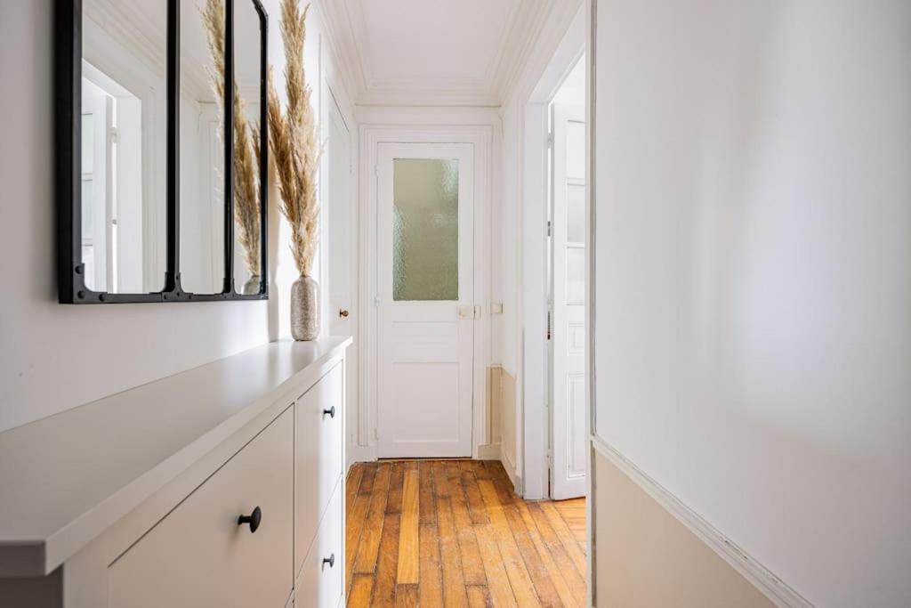 2 Bedrooms#2 Bathrooms#paris 14#alesia Parigi